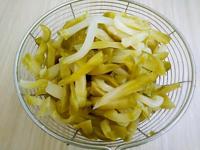 【双椒榨菜丝】步骤3