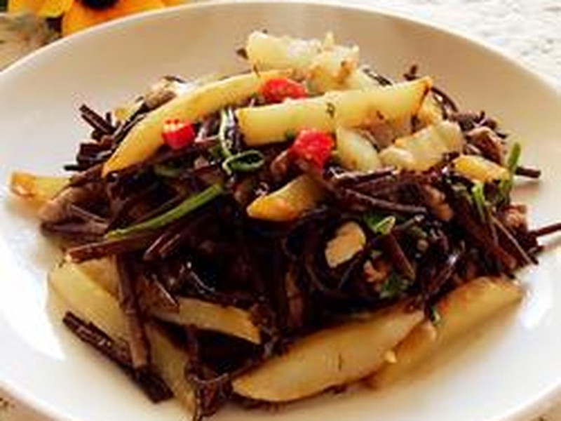 干煸猴腿土豆条