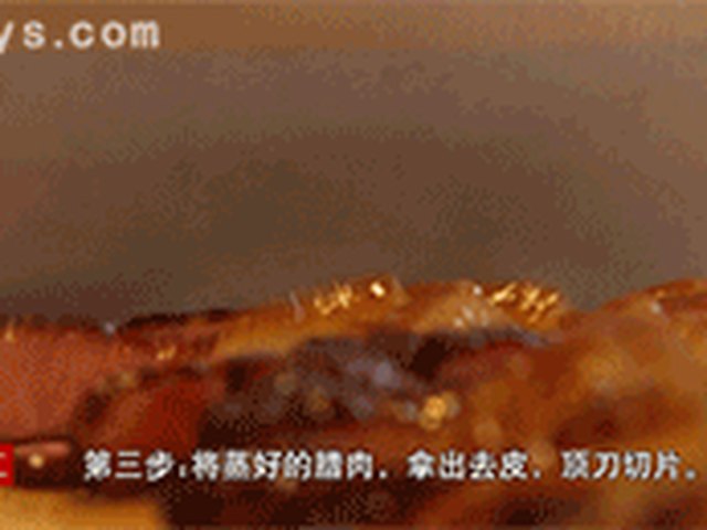 【蒜苔炒腊肉】步骤4