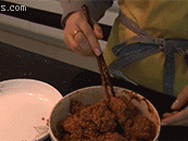 【粉蒸肉】步骤4制作图解