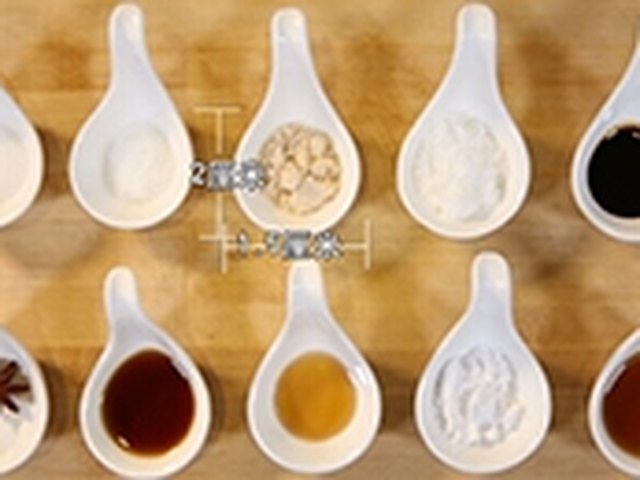 【肉丁炒茄子】步骤2制作图解