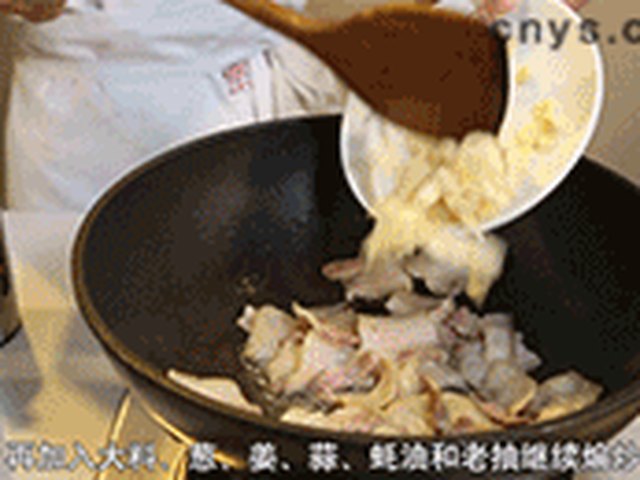 【肉片焖扁豆】步骤4