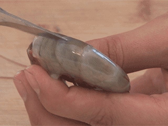 【油焖大虾】步骤2制作图解