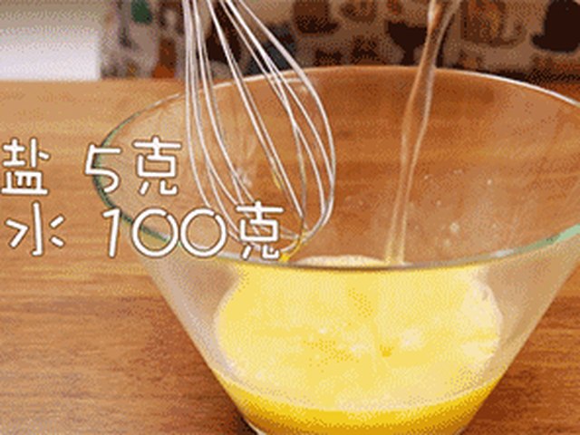 【鸡蛋饼】步骤3制作图解