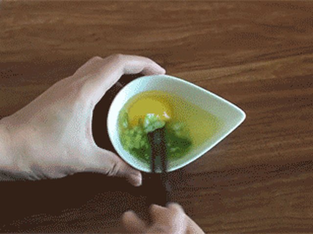 【鸡蛋灌饼】步骤3