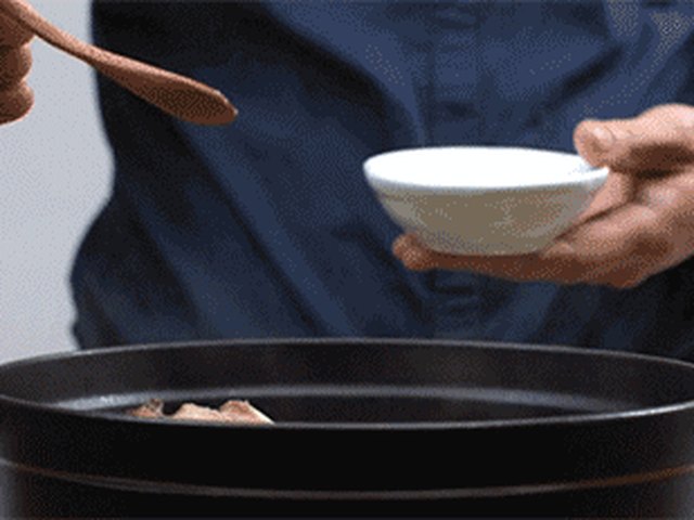 【蒜泥白肉】步骤3制作图解