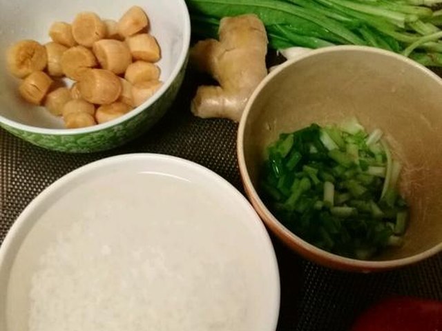 【瑶柱瘦肉粥】步骤1