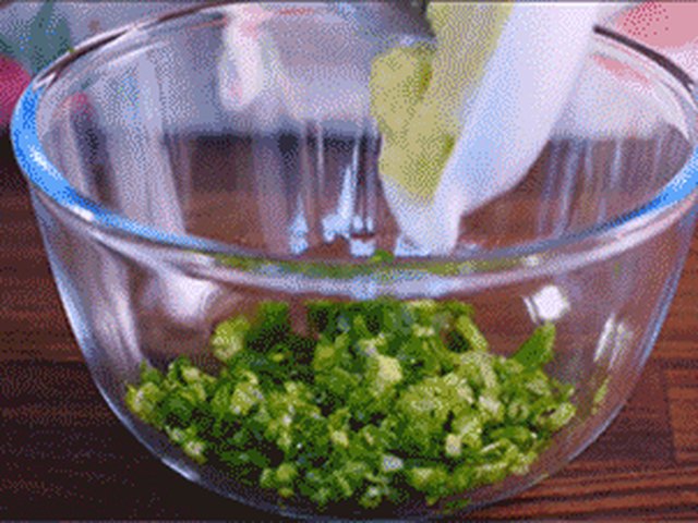 【葱油鸡】步骤4制作图解