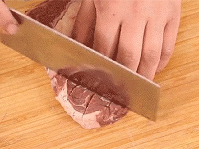 【黑椒牛排】步骤1