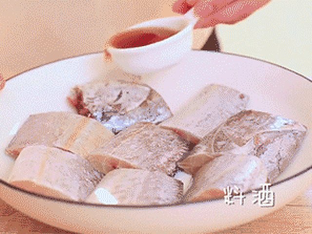 【干炸带鱼】步骤2