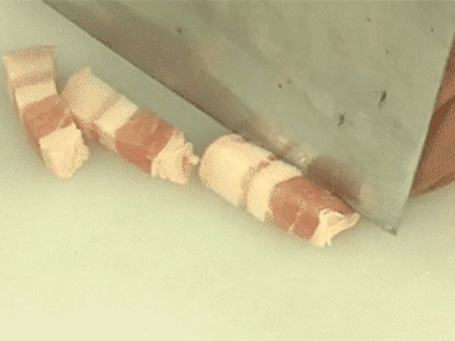 【猪肉炖粉条】步骤1