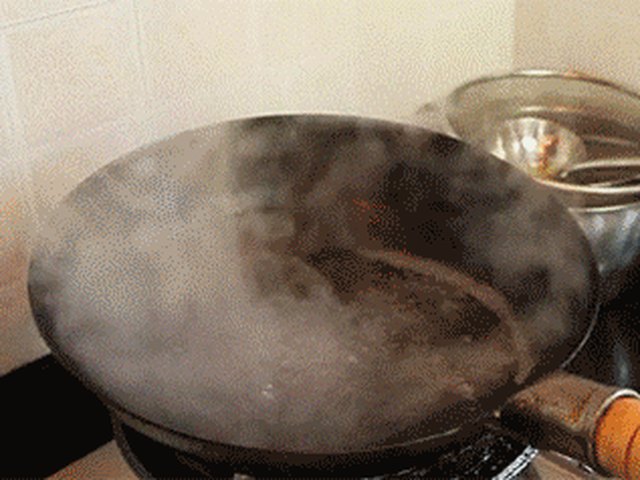 【肉末茼蒿】步骤3