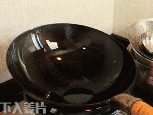 【荷兰豆炒腊肉】步骤4