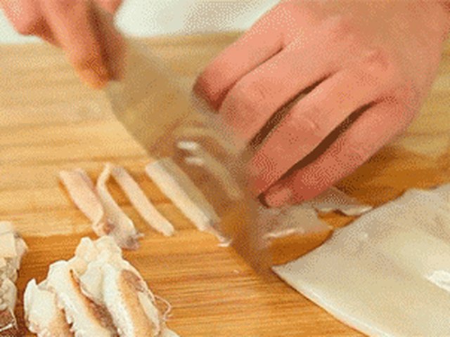 【年糕炒鱿鱼】步骤1