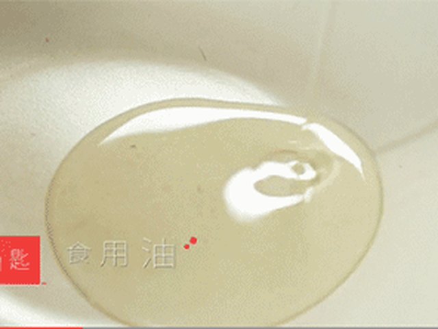 【黄瓜炒虾仁】步骤1