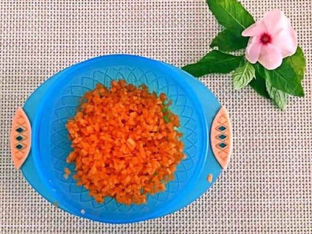 【胡萝卜菠菜粥】步骤3