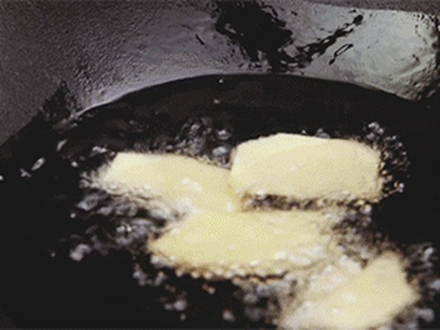 【豆酱焖鱼】步骤4