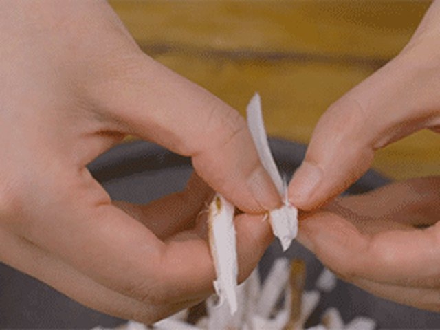 【火腿蒸鸡枞】步骤2