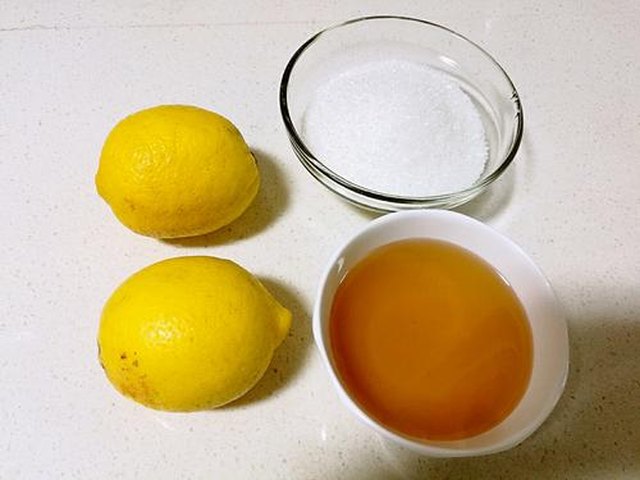 【蜂蜜柠檬茶】步骤1