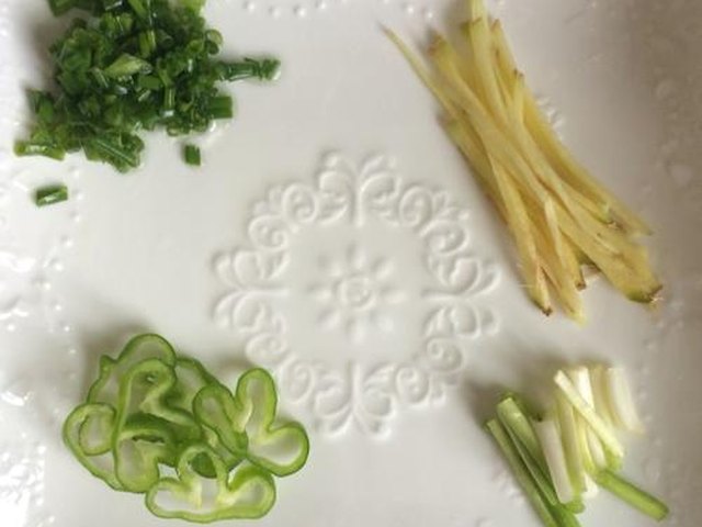 【昂刺鱼（黄刺鱼）豆腐汤】步骤3