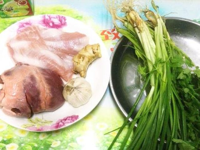【猪心瘦肉粥】步骤1