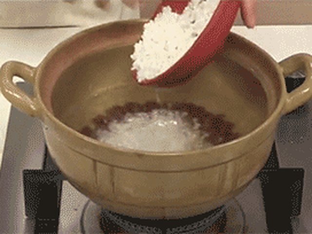 【红豆薏米粥】步骤4
