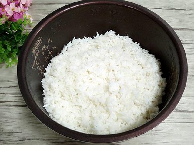 【双蔬炒饭】步骤2制作图解