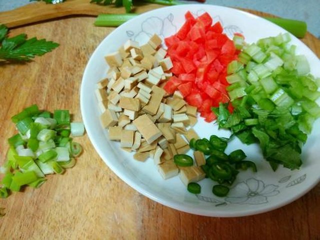 【酱丁炒饭】步骤2