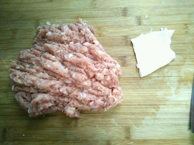 【木耳鲜肉馅馄饨】步骤3