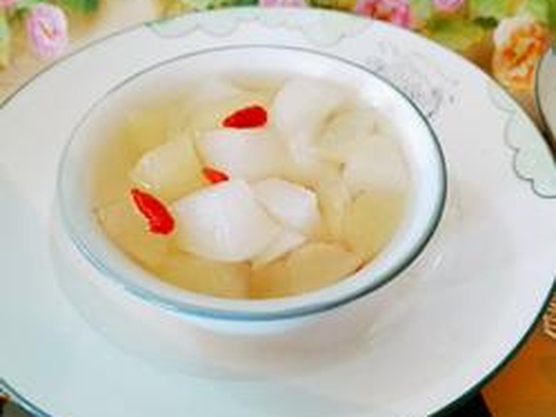 冰糖白萝卜雪梨汤