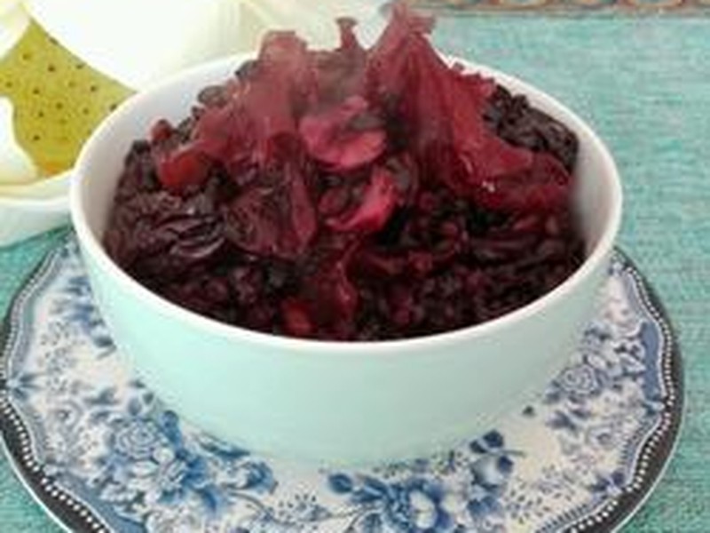 莲子银耳黑米粥