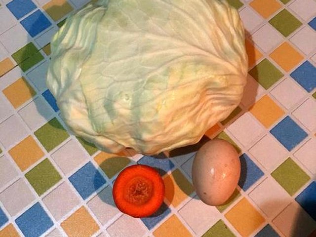 【卷心菜蛋饼】步骤1