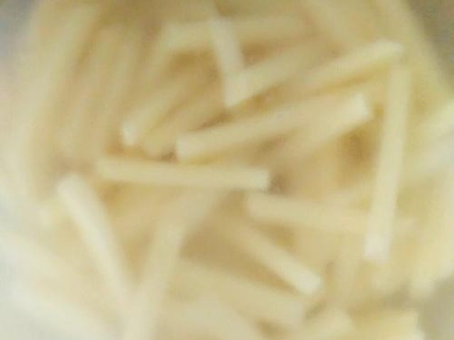 【炸薯条】步骤3