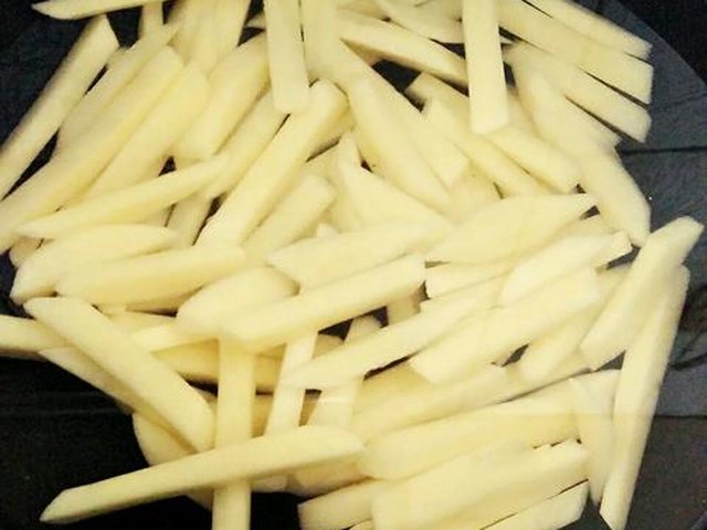 【炸薯条】步骤4