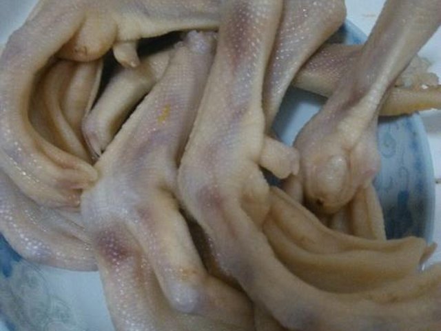 【五香鸭掌】步骤4