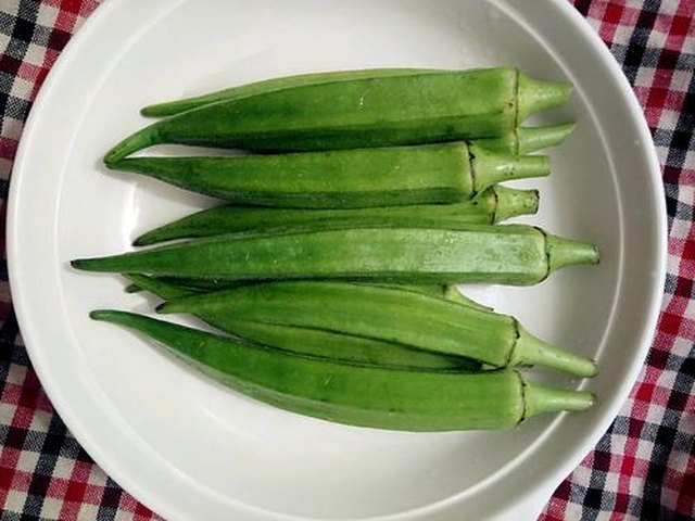 【凉拌秋葵(洋豆角)】步骤1