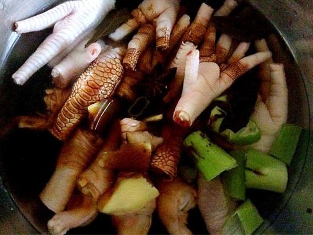 【豆豉蒸凤爪】步骤4