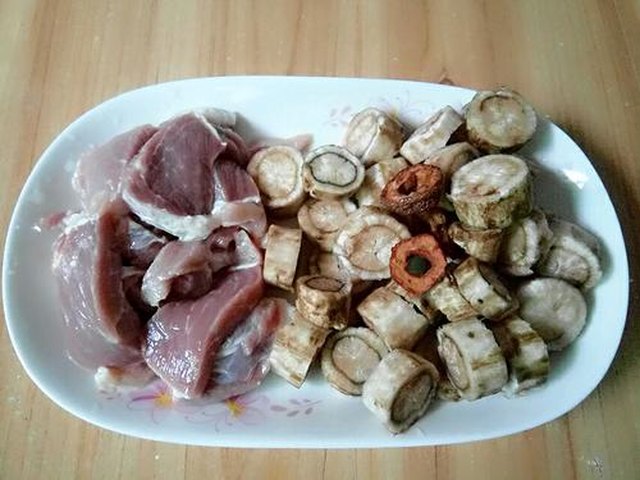 【山楂牛蒡瘦肉汤】步骤3