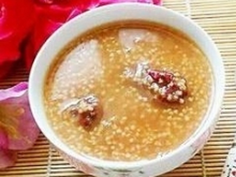 小米红糖大枣粥