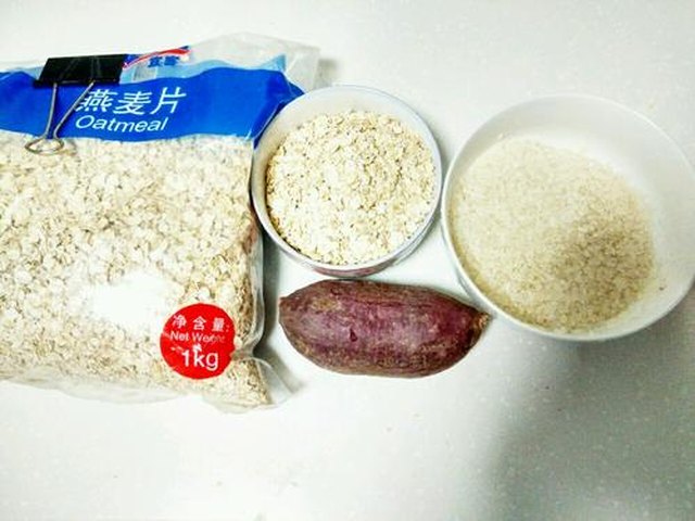 【紫薯燕麦粥】步骤1