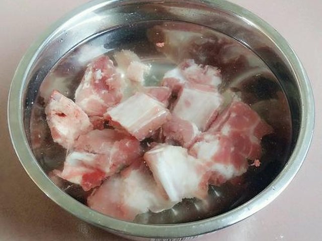 【木瓜黄豆排骨汤】步骤3