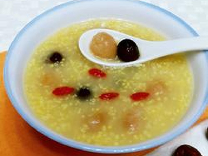 红枣桂圆小米粥