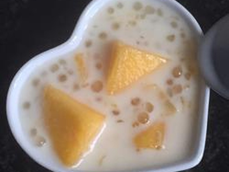 椰汁芒果西米露