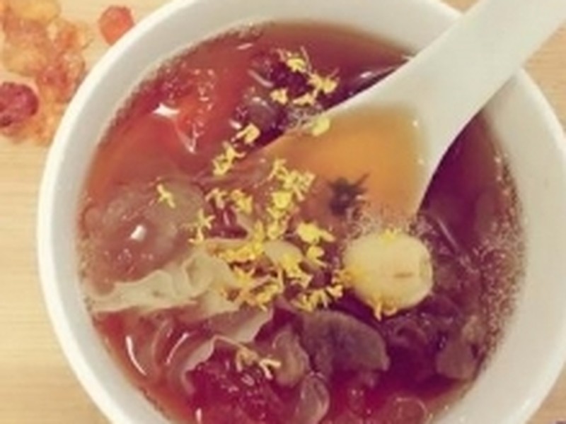 桂花桃胶皂米羹