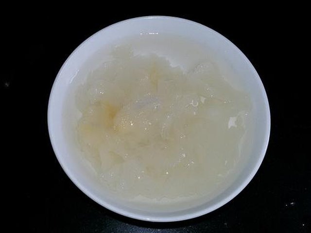 【蜂蜜雪梨银耳羹】步骤3