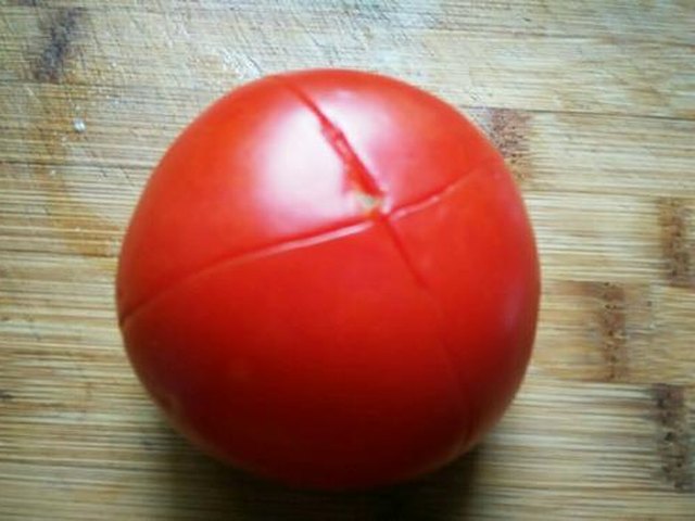 【紫菜西红柿鸡蛋虾皮汤】步骤2