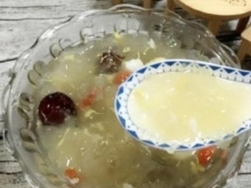 冰糖雪耳鸡蛋糖水