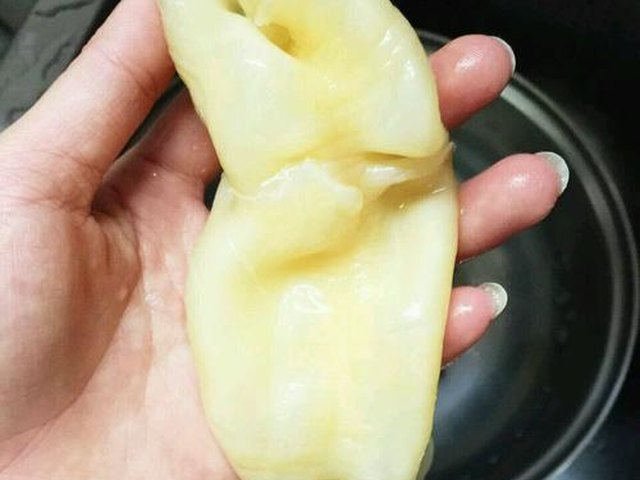 【花胶雪耳炖奶】步骤1
