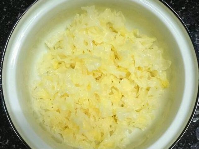 【花胶雪耳炖奶】步骤4