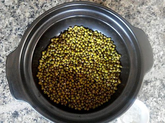 【绿豆茶】步骤1